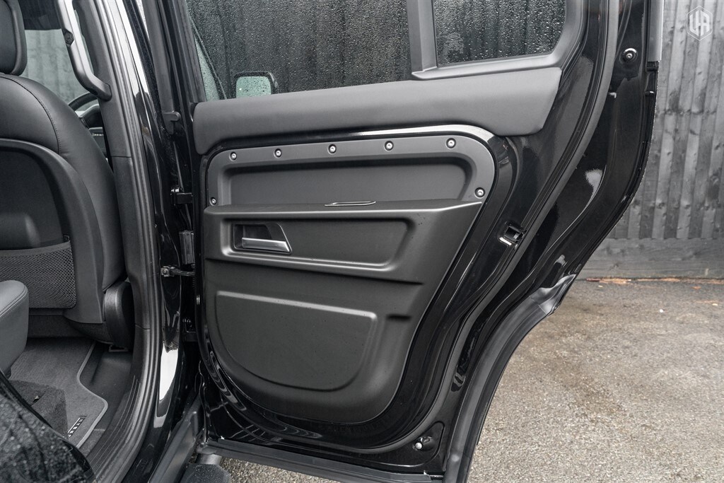 Used Land Rover Defender 110 2026 for sale - 77910077: Photo 56