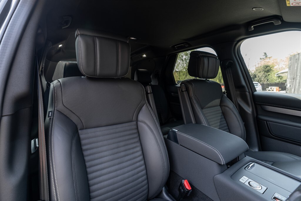 Used Land Rover Discovery 2025 for sale - 78212140: Photo 29