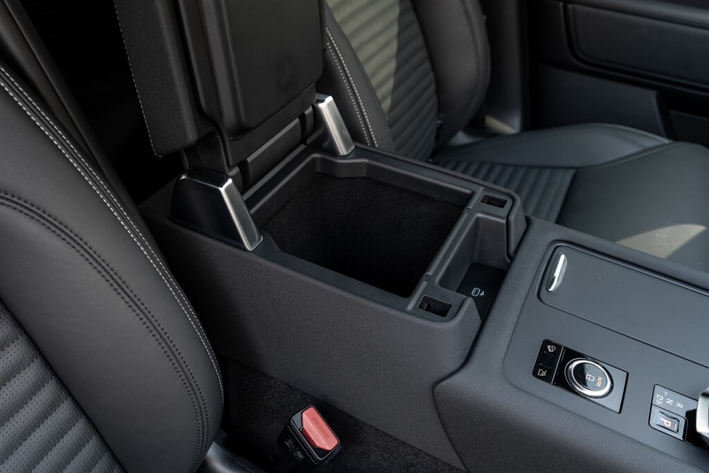 Used Land Rover Discovery 2025 for sale - 78212140: Photo 35