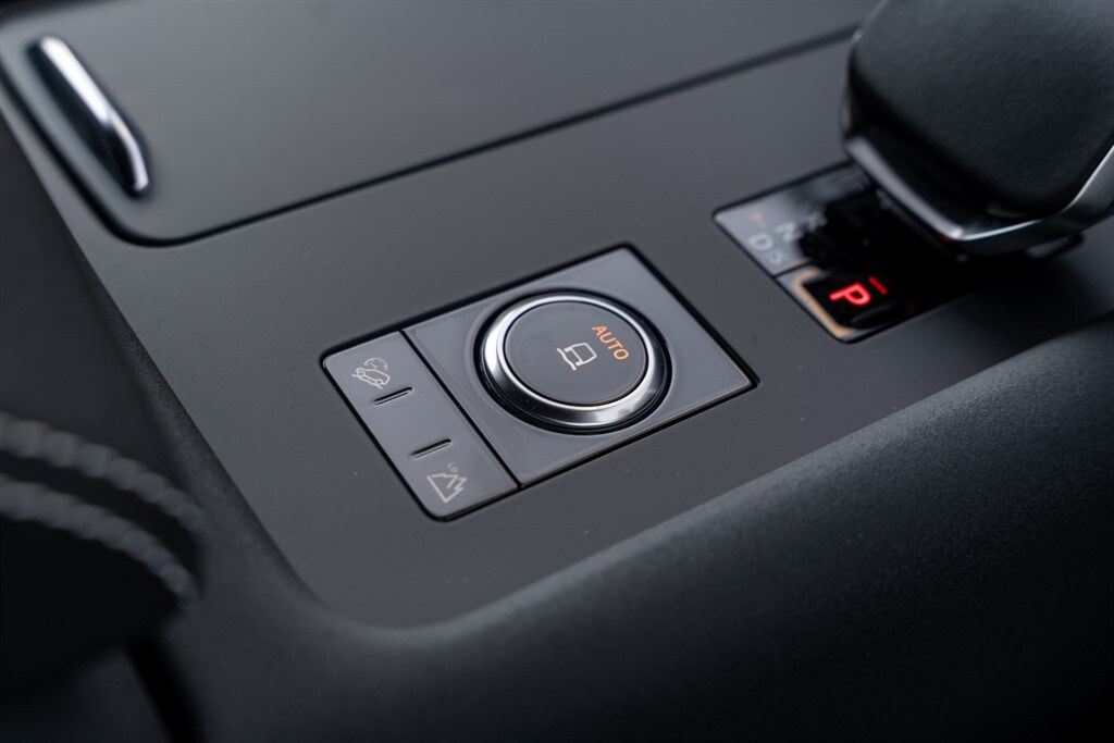 Used Land Rover Discovery 2025 for sale - 78212140: Photo 49