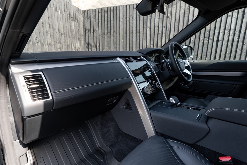 Used Land Rover Discovery 2025 for sale - 78212140: Photo 7