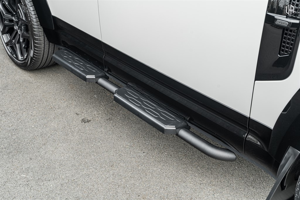 Used Land Rover Defender 110 2026 for sale - 77965519: Photo 19