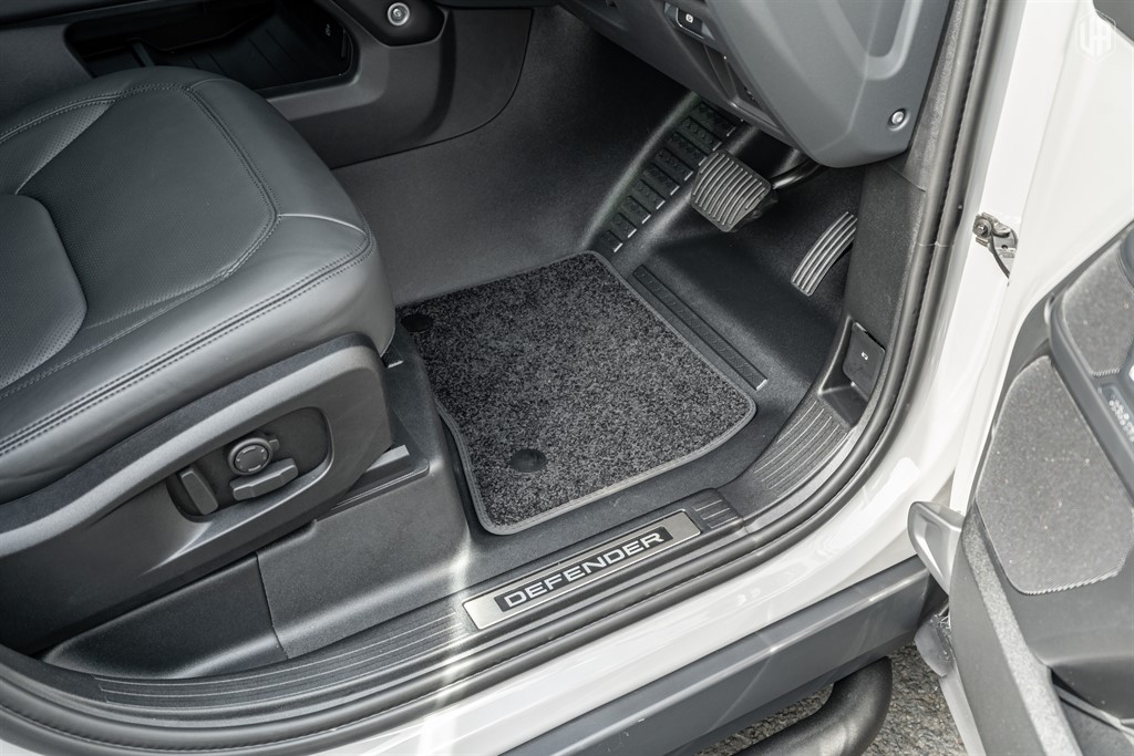 Used Land Rover Defender 110 2026 for sale - 77965519: Photo 33