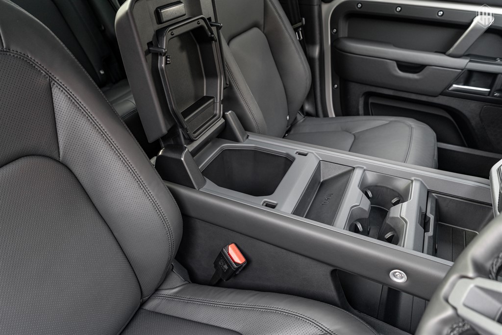 Used Land Rover Defender 110 2026 for sale - 77965519: Photo 42