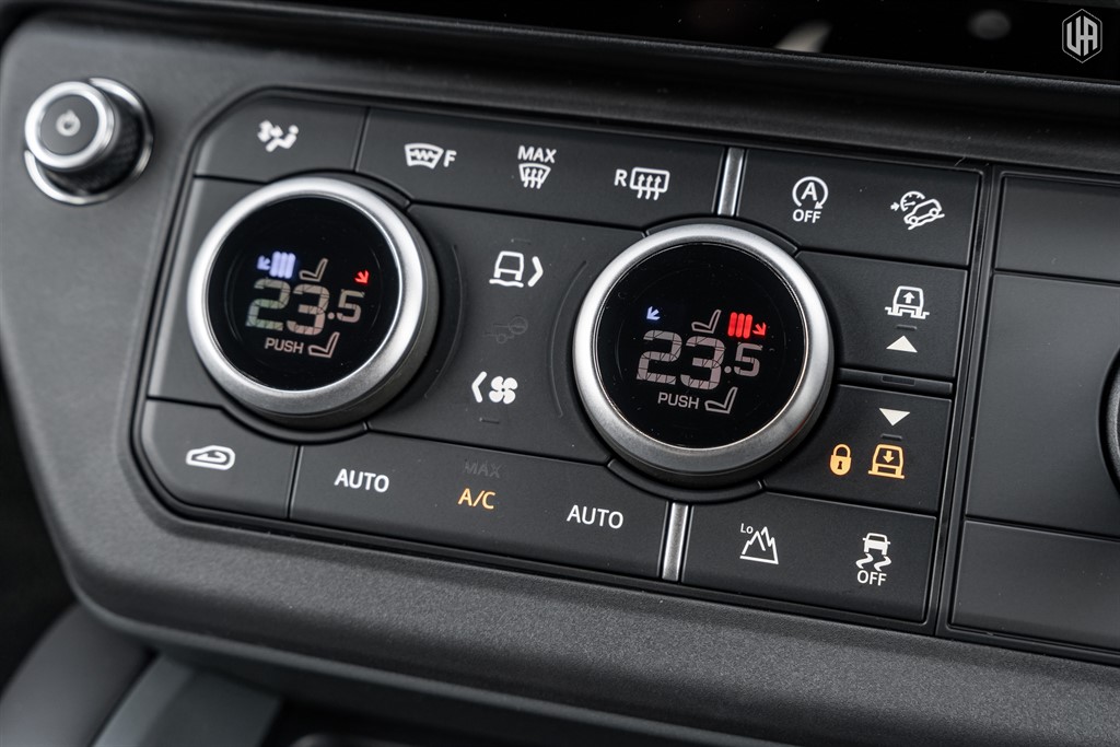 Used Land Rover Defender 110 2026 for sale - 77965519: Photo 52