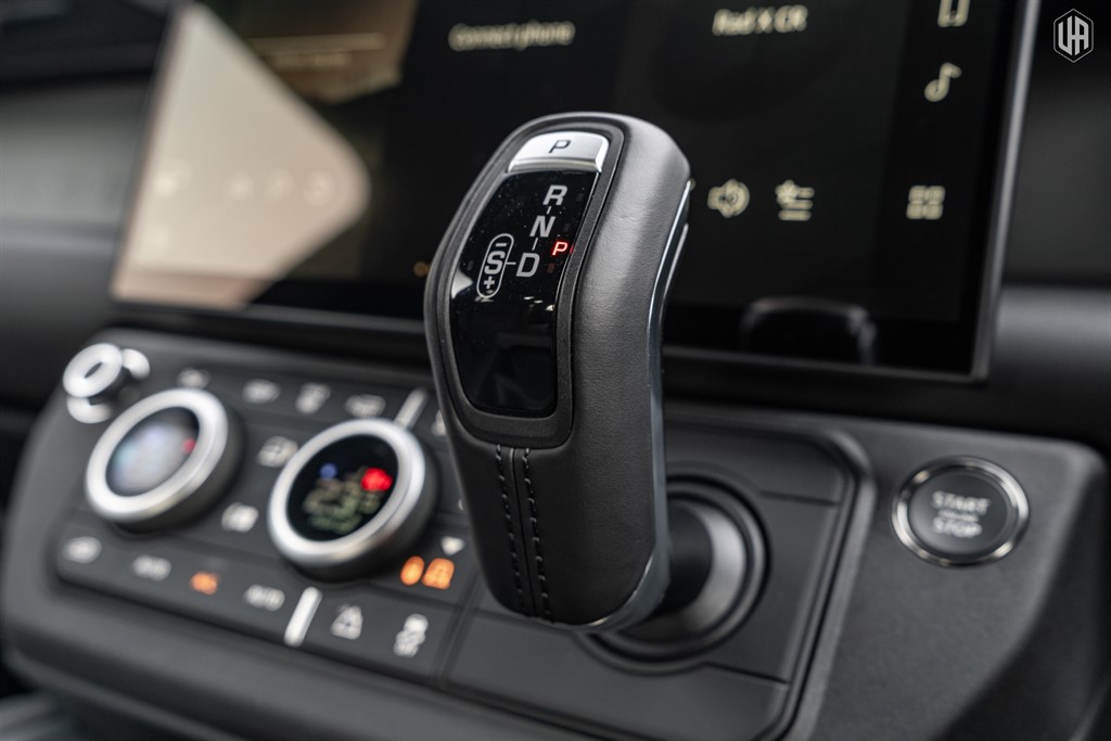 Used Land Rover Defender 110 2026 for sale - 77965519: Photo 53