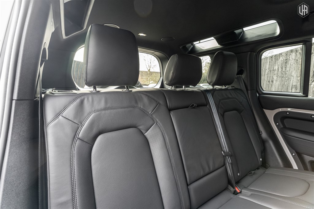 Used Land Rover Defender 110 2026 for sale - 77965519: Photo 61