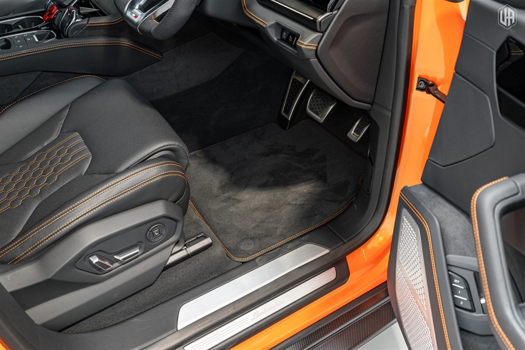 Used Lamborghini Urus 2025 for sale - 78042369: Photo 31