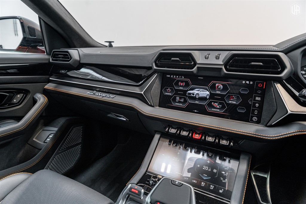 Used Lamborghini Urus 2025 for sale - 78042369: Photo 44