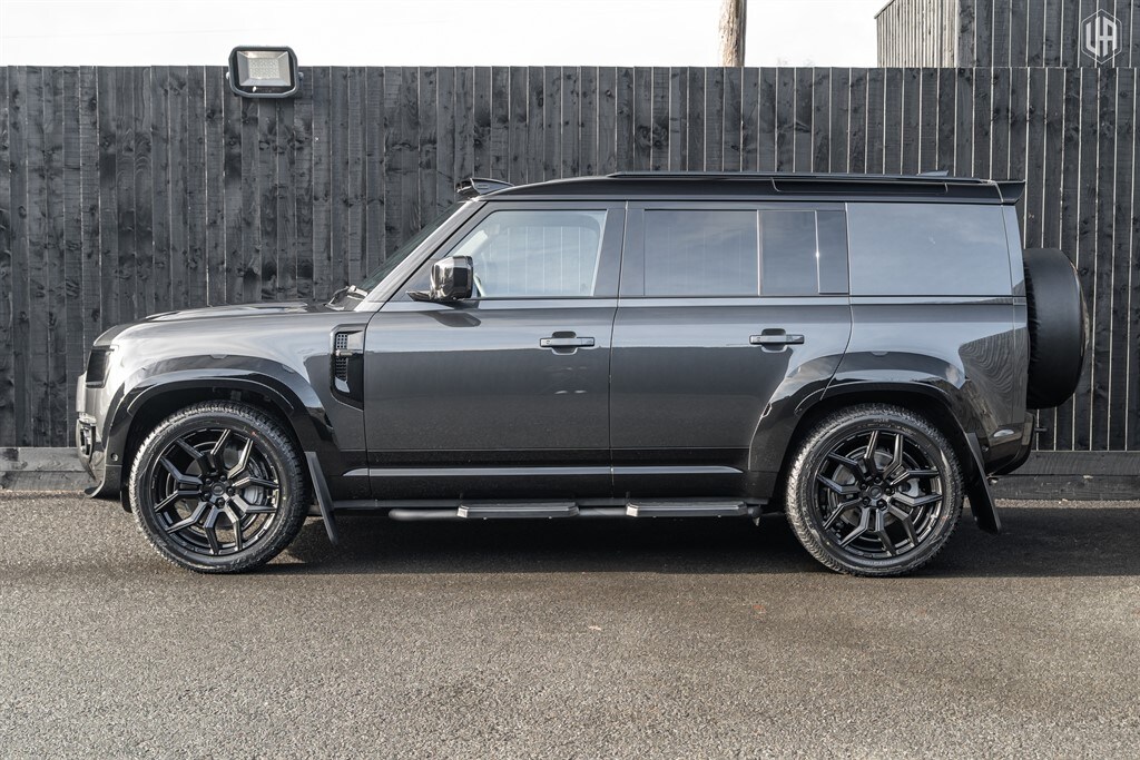 Used Land Rover Defender 110 2026 for sale - 77910078: Photo 3