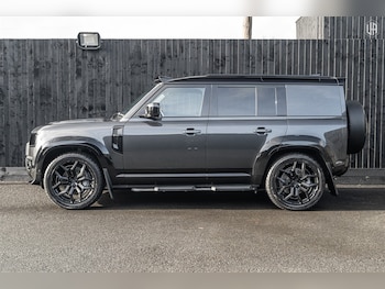 Used Land Rover Defender 110 2026 for sale - 77910078: Photo