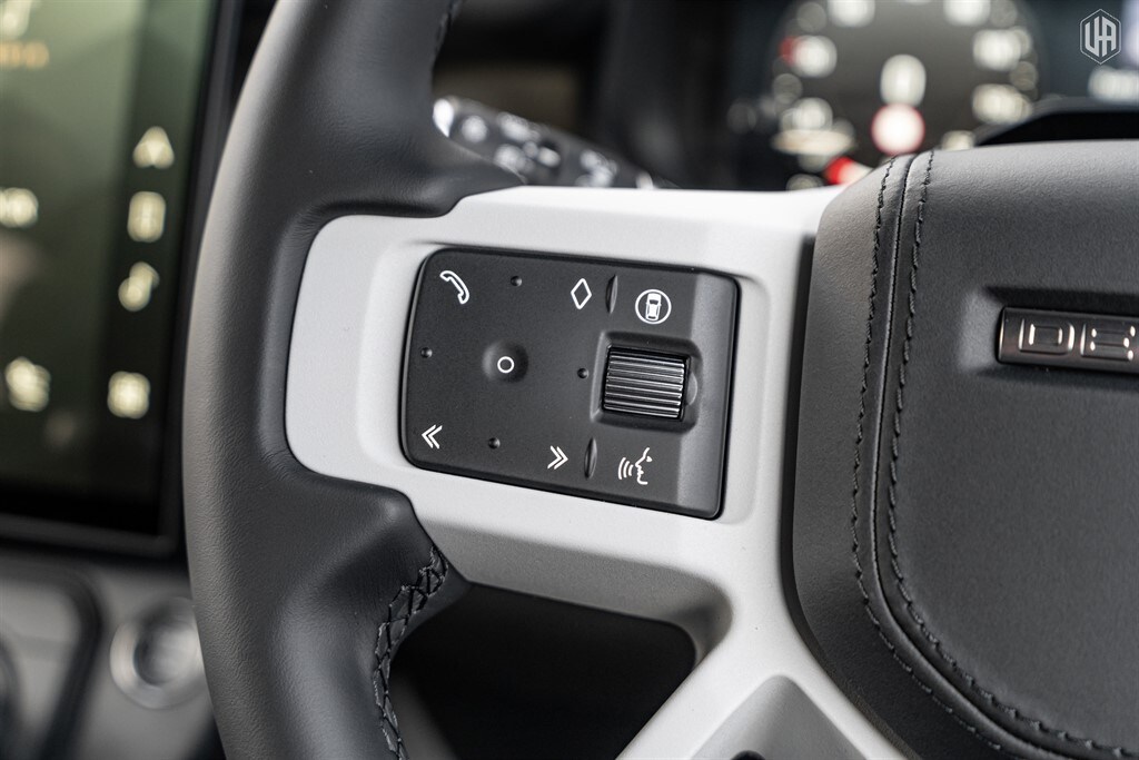 Used Land Rover Defender 110 2026 for sale - 77910078: Photo 46