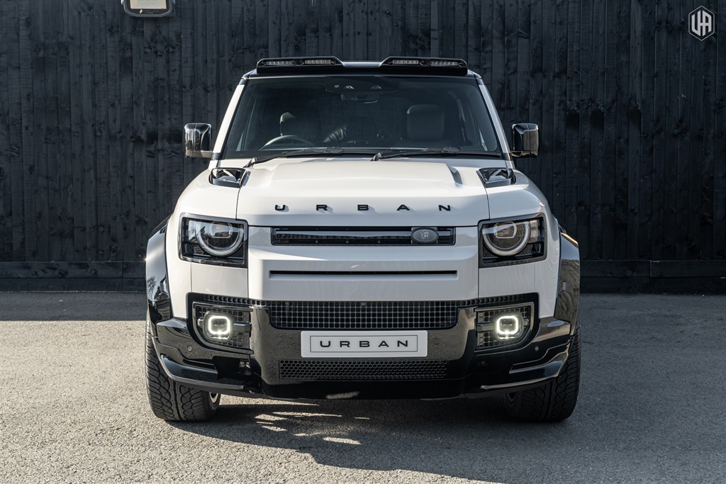 Used Land Rover Defender 110 2026 for sale - 77950998: Photo 2