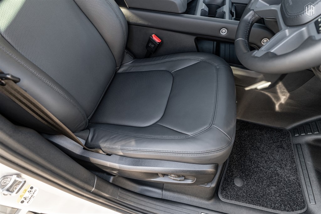 Used Land Rover Defender 110 2026 for sale - 77950998: Photo 39