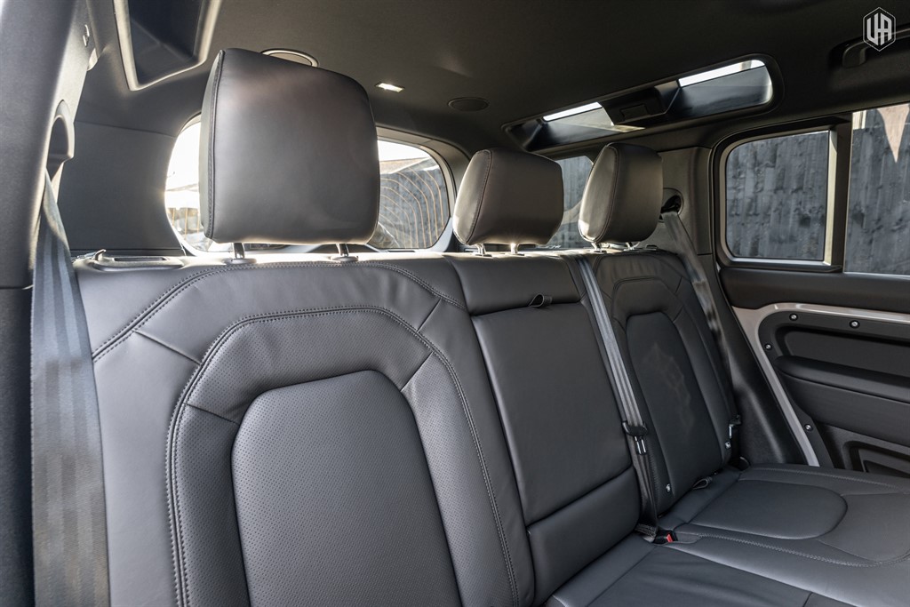 Used Land Rover Defender 110 2026 for sale - 77950998: Photo 61