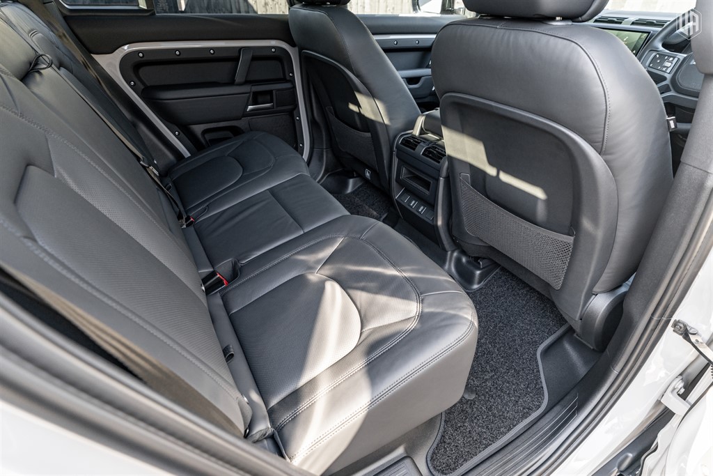 Used Land Rover Defender 110 2026 for sale - 77950998: Photo 63