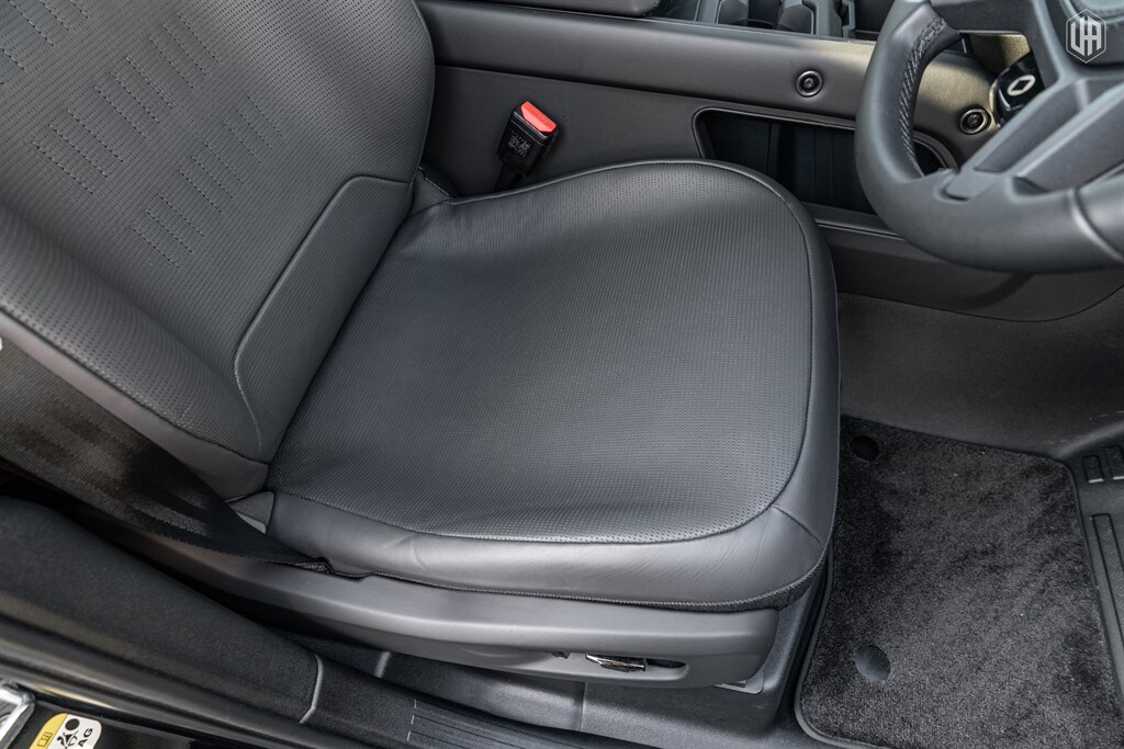 Used Land Rover Defender 110 2025 for sale - 77910093: Photo 38