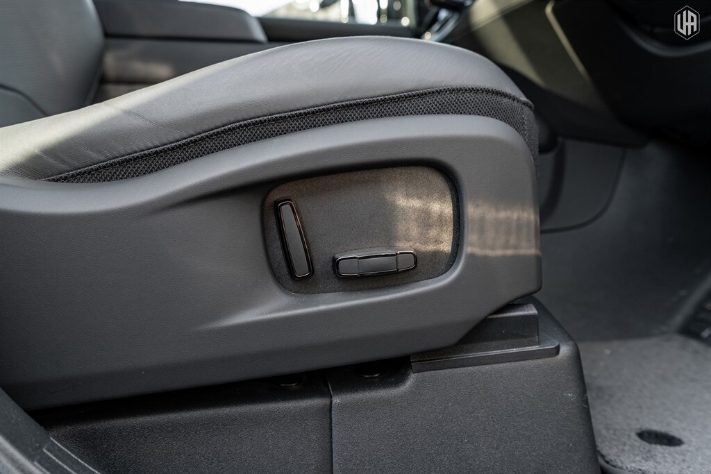 Used Land Rover Defender 110 2025 for sale - 77910093: Photo 39