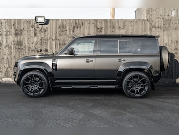 Used Land Rover Defender 110 2025 for sale - 77910093: Photo