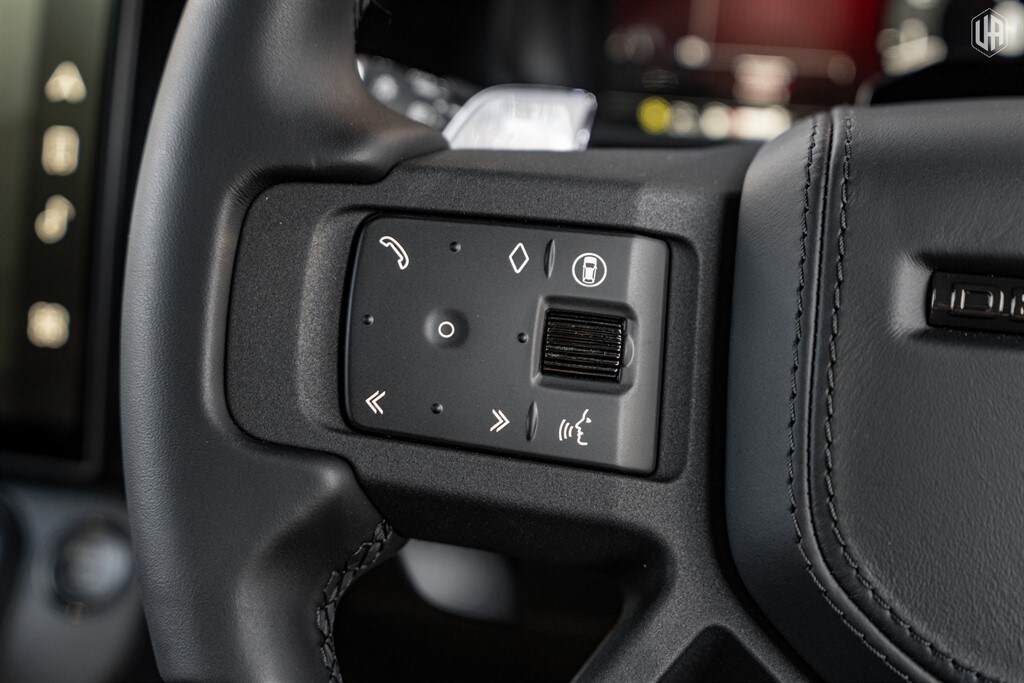 Used Land Rover Defender 110 2025 for sale - 77910093: Photo 43