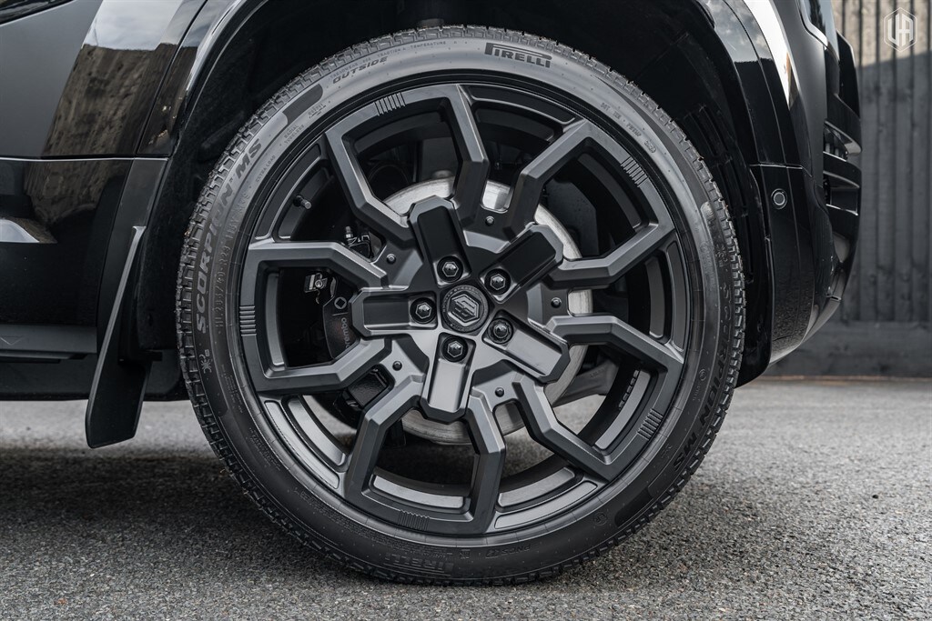 Used Land Rover Defender 110 2025 for sale - 77910093: Photo 6