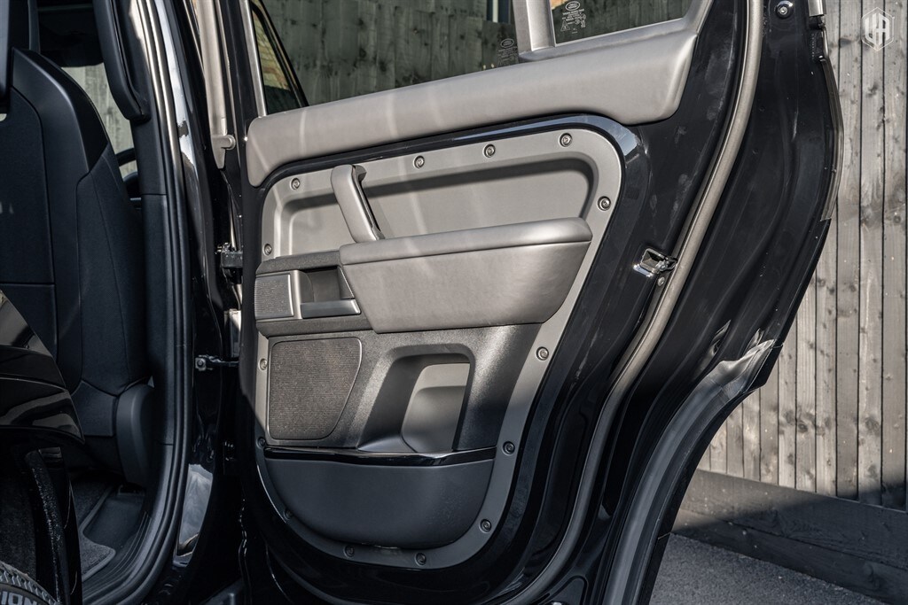 Used Land Rover Defender 110 2025 for sale - 77910093: Photo 60