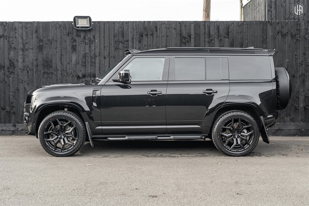 Used Land Rover Defender 110 2025 for sale - 77910094: Photo 3