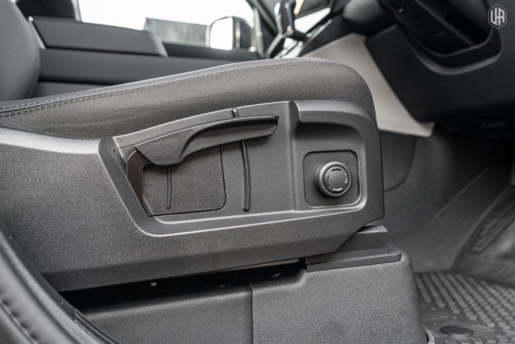 Used Land Rover Defender 110 2025 for sale - 77910094: Photo 40