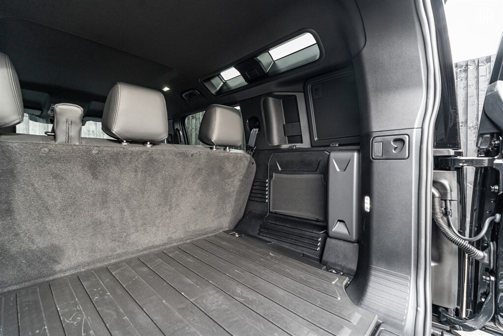 Used Land Rover Defender 110 2025 for sale - 77910094: Photo 65