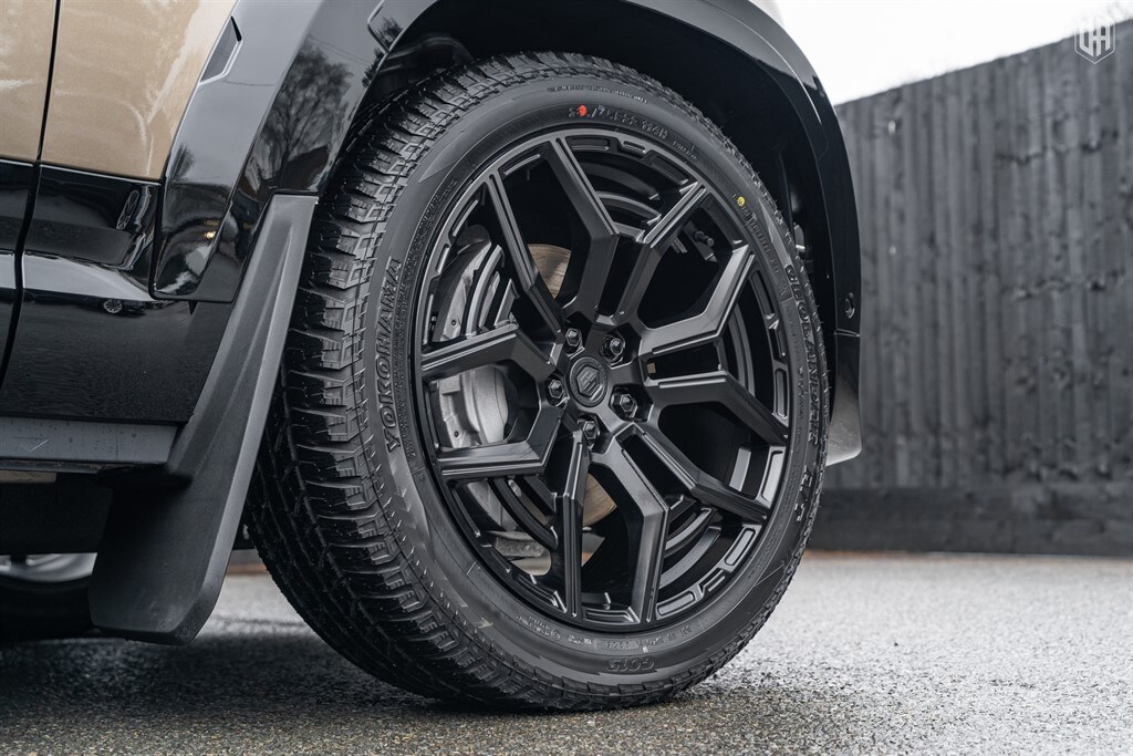 Used Land Rover Defender 110 2026 for sale - 77910106: Photo 18