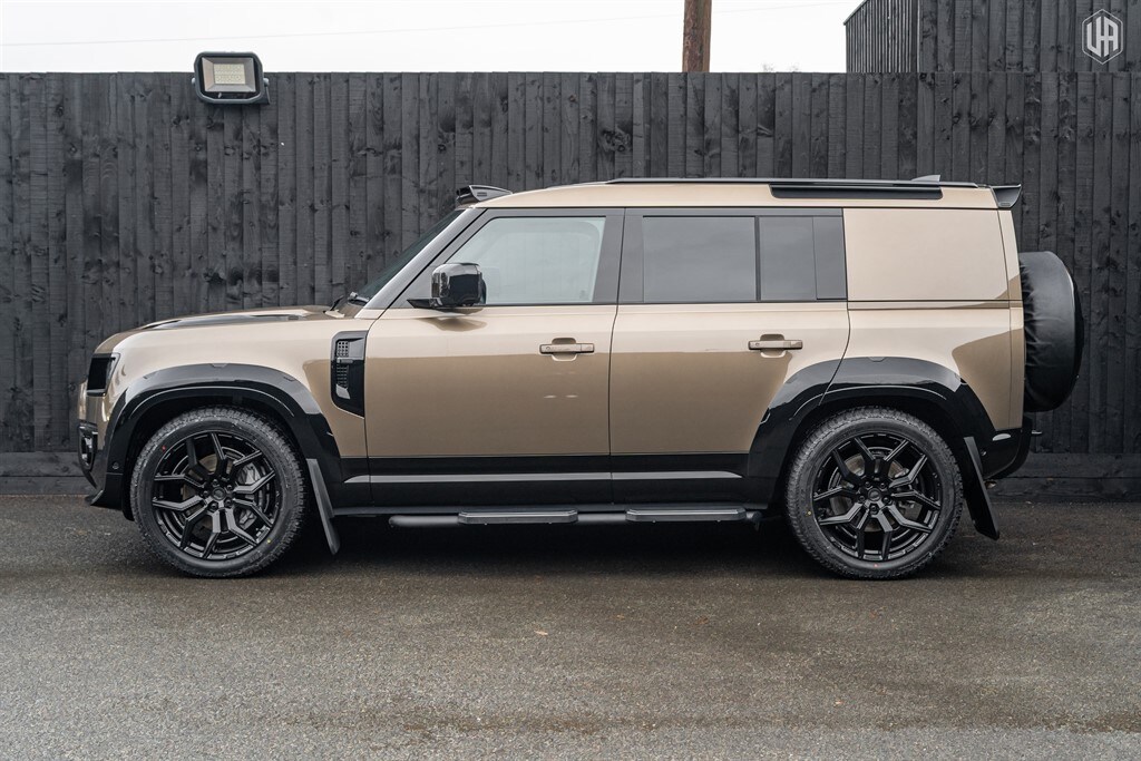 Used Land Rover Defender 110 2026 for sale - 77910106: Photo 3