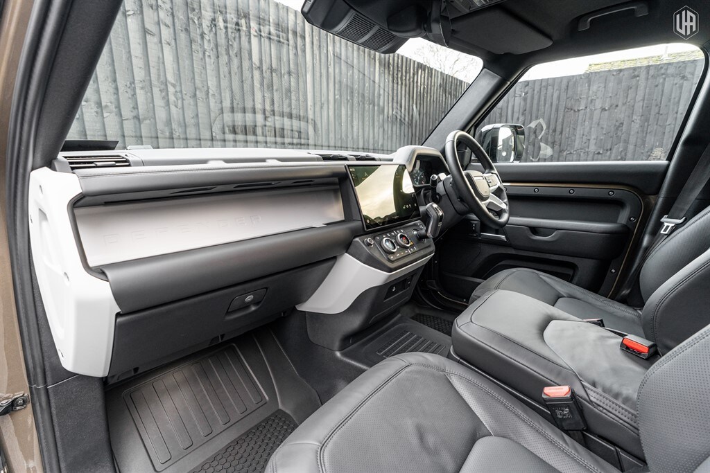 Used Land Rover Defender 110 2026 for sale - 77910106: Photo 36