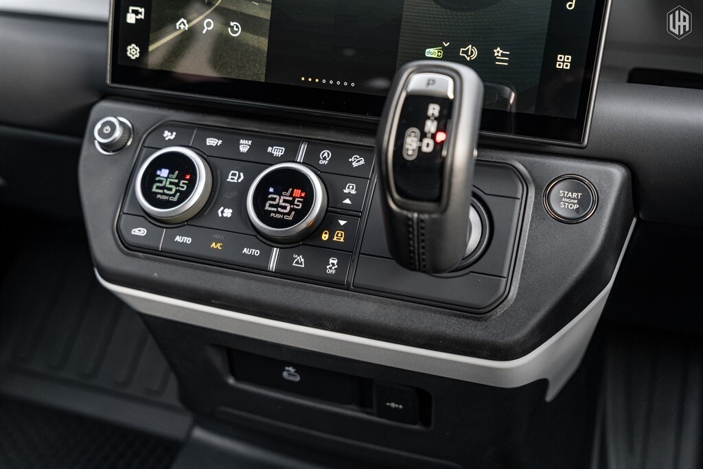 Used Land Rover Defender 110 2026 for sale - 77910106: Photo 52