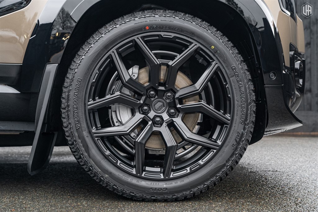 Used Land Rover Defender 110 2026 for sale - 77910106: Photo 6