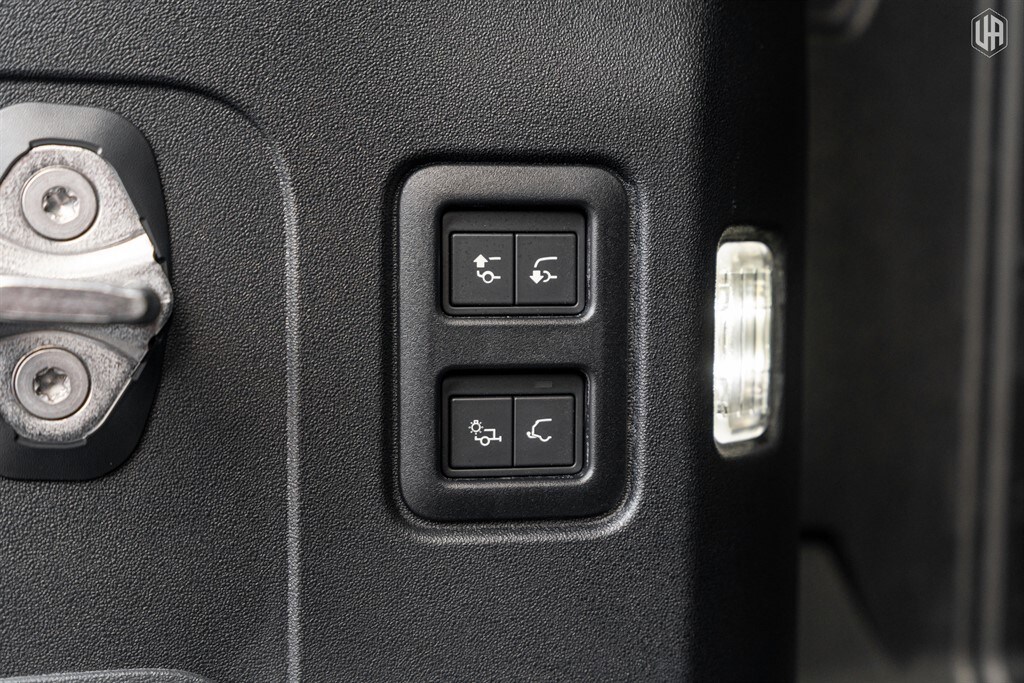 Used Land Rover Defender 110 2026 for sale - 77910106: Photo 64