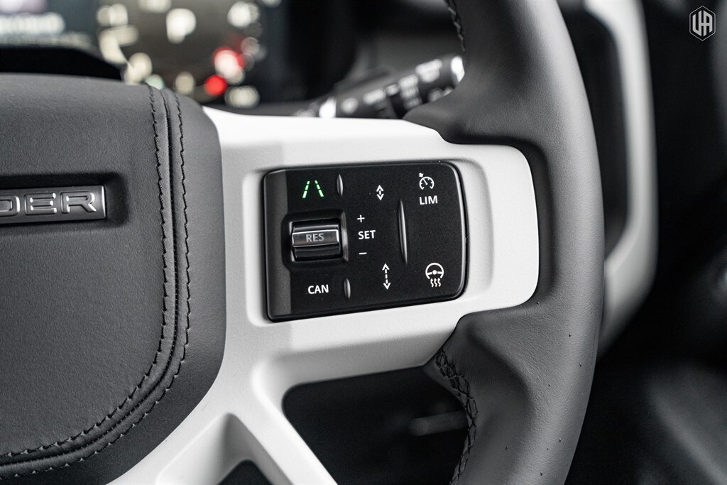 Used Land Rover Defender 110 2026 for sale - 77910088: Photo 44