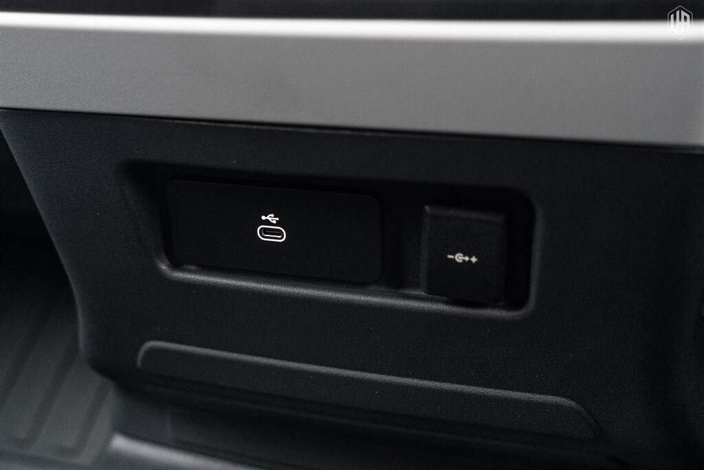 Used Land Rover Defender 110 2026 for sale - 77910088: Photo 53