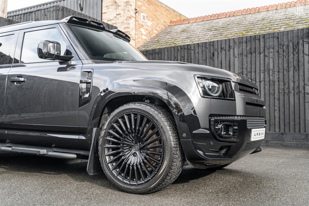 Used Land Rover Defender 110 2026 for sale - 77910115: Photo 10