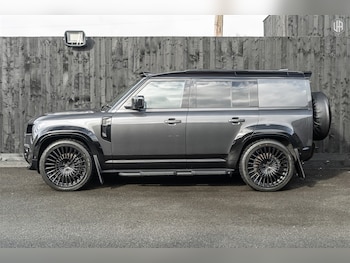 Used Land Rover Defender 110 2026 for sale - 77910115: Photo