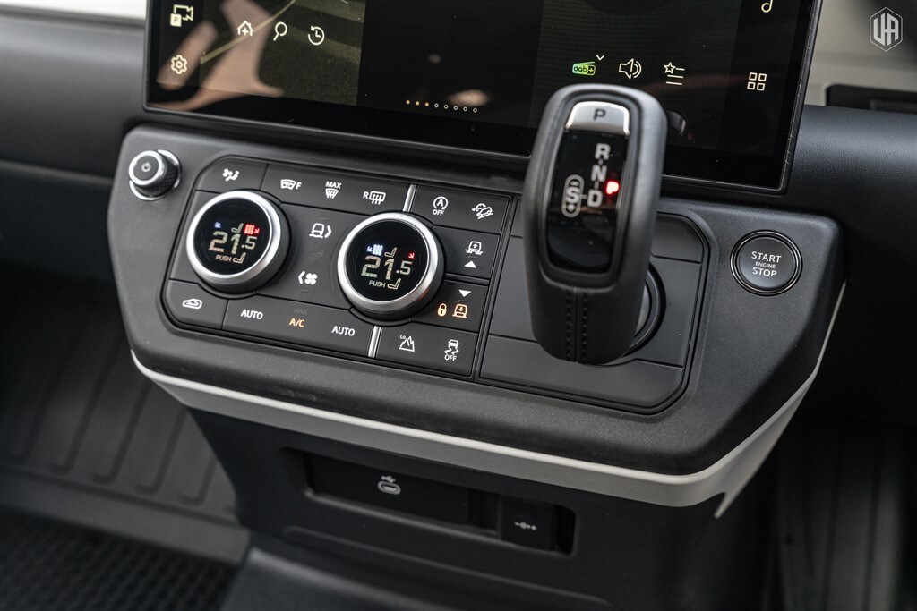 Used Land Rover Defender 110 2026 for sale - 77910115: Photo 52