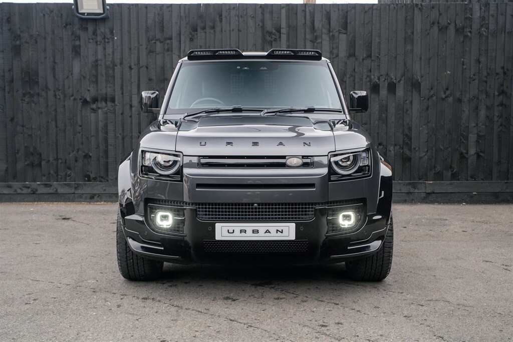 Used Land Rover Defender 90 2024 for sale - 77910074: Photo 2