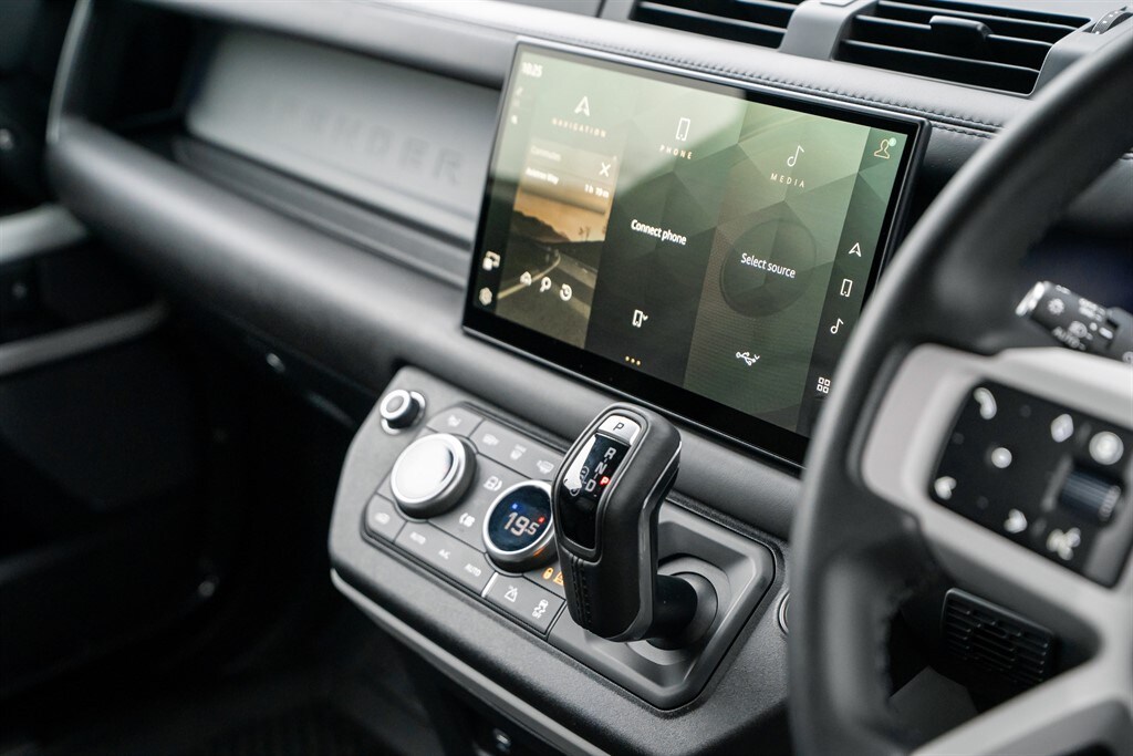 Used Land Rover Defender 90 2024 for sale - 77910074: Photo 20