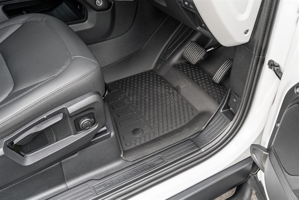 Used Land Rover Defender 90 2025 for sale - 77910089: Photo 34