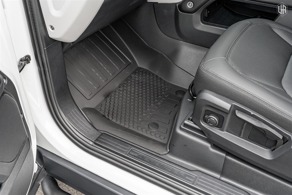 Used Land Rover Defender 90 2025 for sale - 77910089: Photo 35