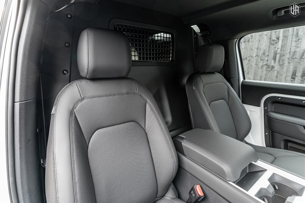 Used Land Rover Defender 90 2025 for sale - 77910089: Photo 36