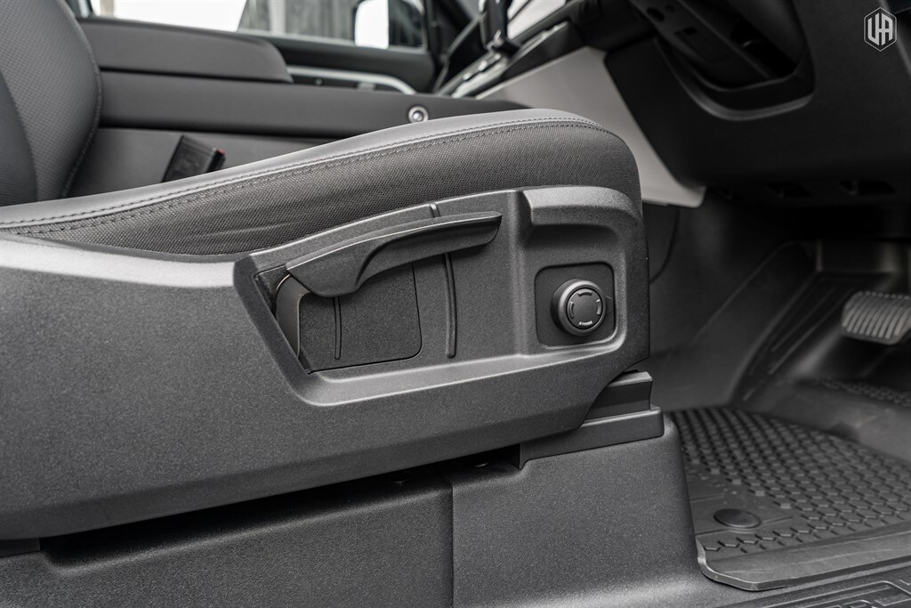 Used Land Rover Defender 90 2025 for sale - 77910089: Photo 39