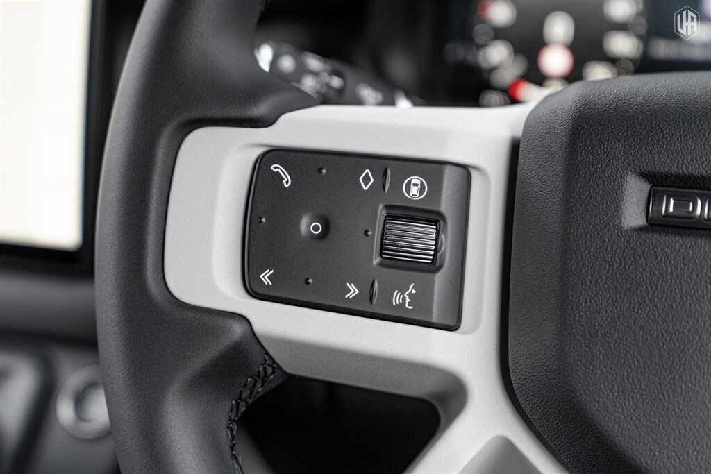 Used Land Rover Defender 90 2025 for sale - 77910089: Photo 43