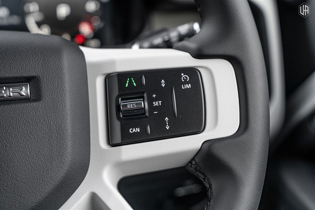 Used Land Rover Defender 90 2025 for sale - 77910089: Photo 44