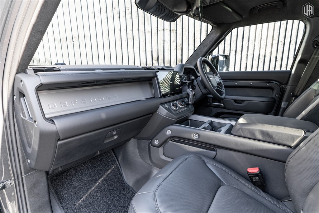 Used Land Rover Defender 110 2025 for sale - 77910100: Photo 36
