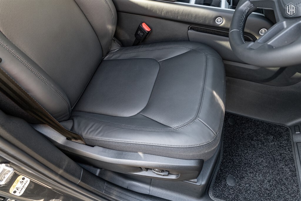 Used Land Rover Defender 110 2025 for sale - 77910100: Photo 41